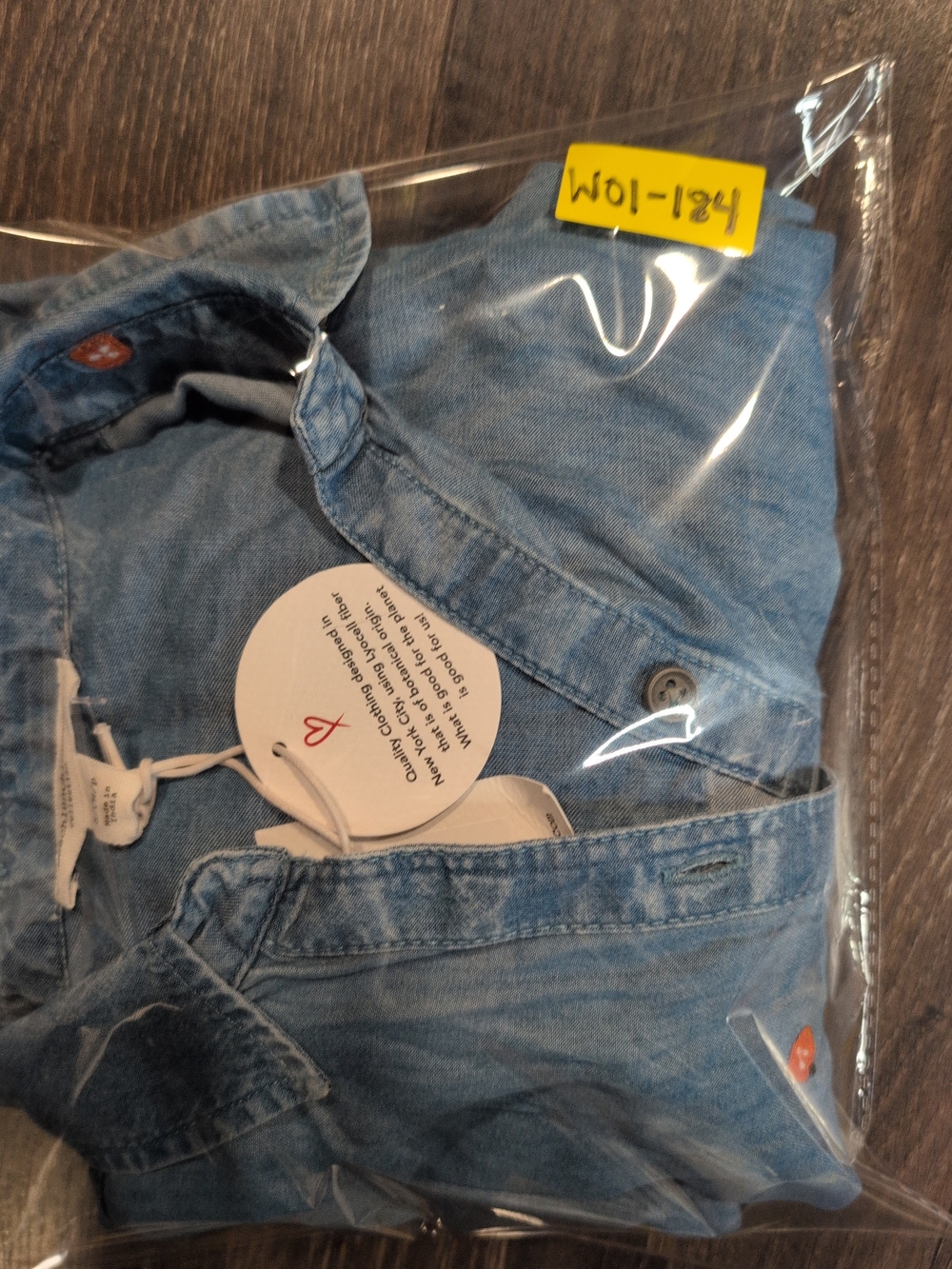 Women's Halloween Fall Haunted Pumpkins Denim Button Up Shirt Size Small NWT - Picture 7 of 7